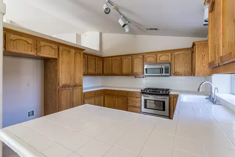 2611 Evergreen Way, Redding, CA 96001 photo 10