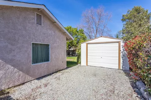 2611 Evergreen Way, Redding, CA 96001 photo 27