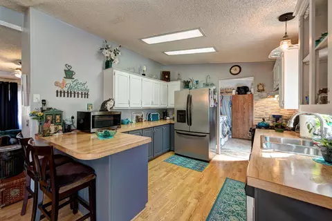 13707 Hilford Ln, Redding, CA 96003 photo 11