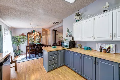 13707 Hilford Ln, Redding, CA 96003 photo 13