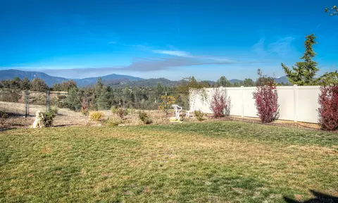 2196 Terra Nova Dr, Redding, CA 96003 photo 3