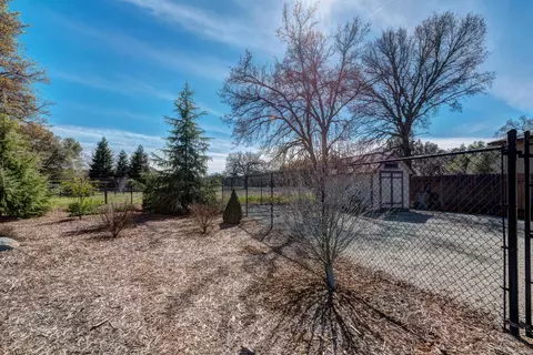 7467 Caballo Way, Redding, CA 96002 photo 40
