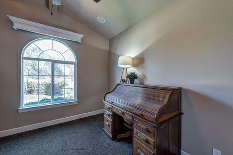 7467 Caballo Way, Redding, CA 96002 photo 27
