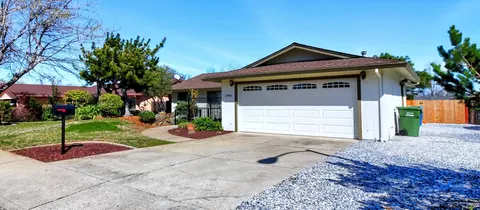 2960 Starlight Blvd, Redding, CA 96001 photo 29