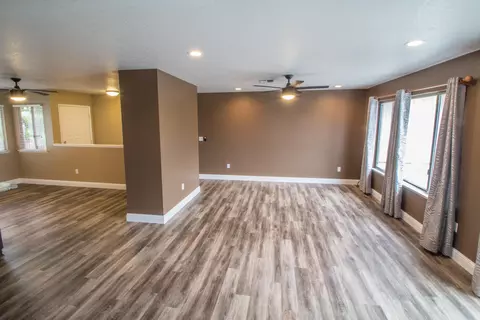 2960 Starlight Blvd, Redding, CA 96001 photo 9