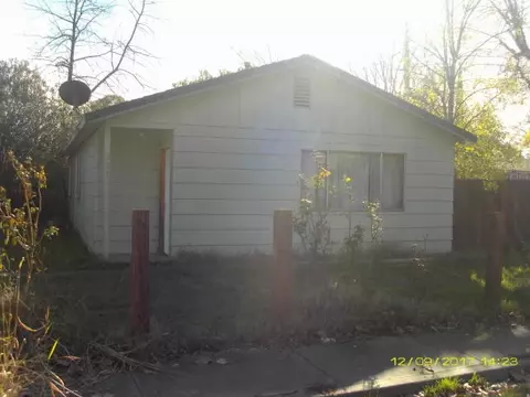 717 Musick Ave, Red Bluff, CA 96080 photo 2