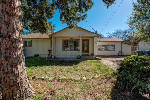 4413 Wyatt Ln, Redding, CA 96002 photo 18