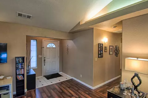656 Springer Dr, Redding, CA 96003 photo 2