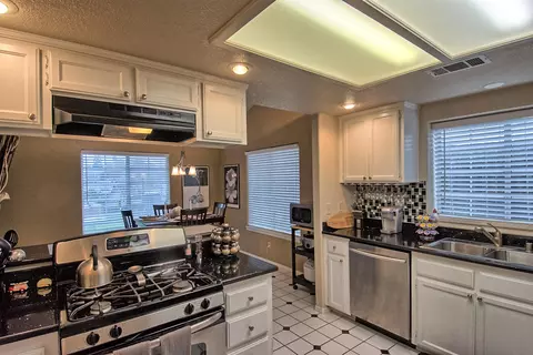 656 Springer Dr, Redding, CA 96003 photo 12