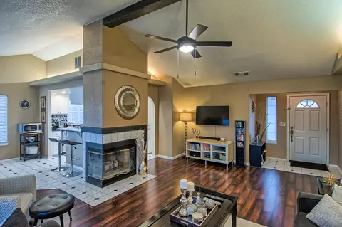 656 Springer Dr, Redding, CA 96003 photo 5