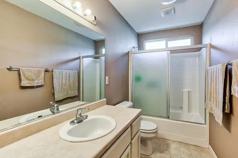 1932 Juarez Ln, Redding, CA 96003 photo 13