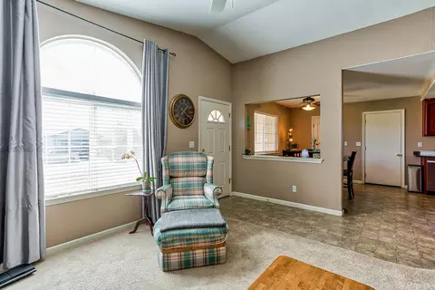 1932 Juarez Ln, Redding, CA 96003 photo 5