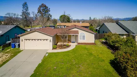 1932 Juarez Ln, Redding, CA 96003 photo 1