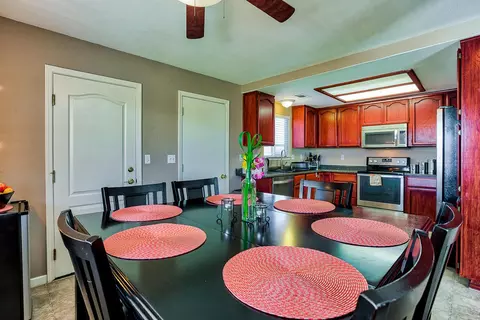 1932 Juarez Ln, Redding, CA 96003 photo 6