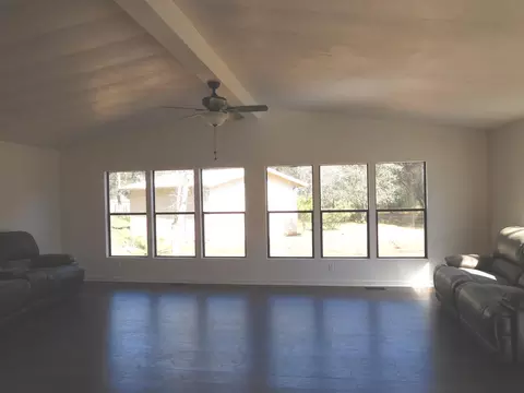 6644 Clement Ct, Anderson, CA 96007 photo 3