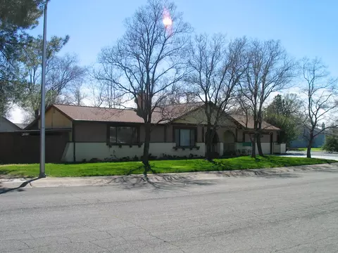 4355 Frances Dr, Redding, CA 96001 photo 4