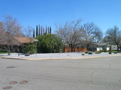4355 Frances Dr, Redding, CA 96001 photo 5