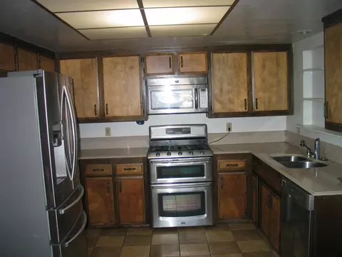 4355 Frances Dr, Redding, CA 96001 photo 8