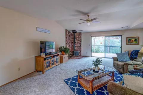 1148 Peregrine Way, Redding, CA 96003 photo 3