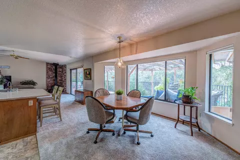 1148 Peregrine Way, Redding, CA 96003 photo 5