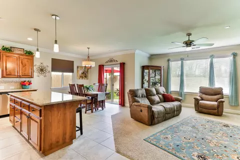 5549 Muir Peak Rd, Redding, CA 96002 photo 6
