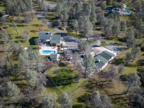 11846 Comstock Ln, Redding, CA 96003 photo 39
