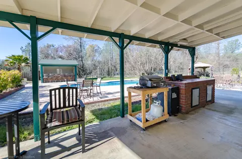 11846 Comstock Ln, Redding, CA 96003 photo 24