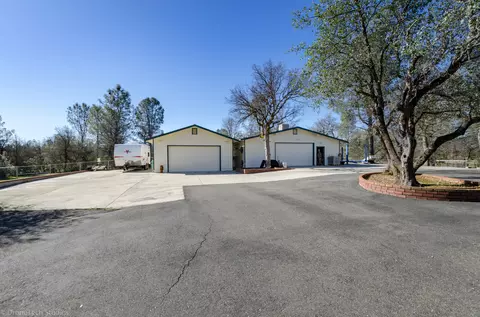 11846 Comstock Ln, Redding, CA 96003 photo 6