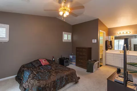 1473 Murietta Loop, Redding, CA 96002 photo 12