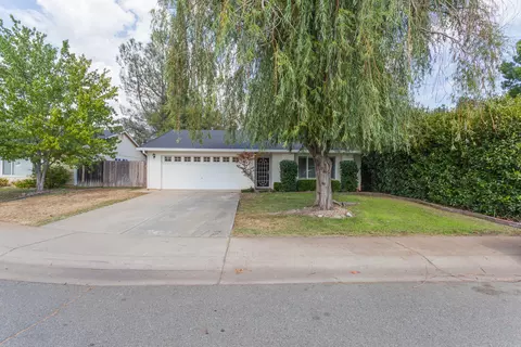 1473 Murietta Loop, Redding, CA 96002 photo 2