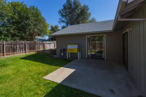 1920 Vega St, Redding, CA 96002 photo 20