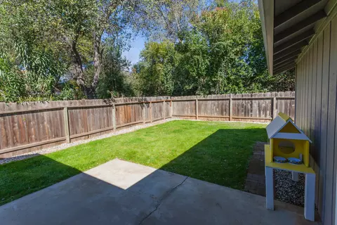 1920 Vega St, Redding, CA 96002 photo 19