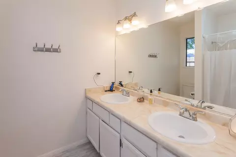 1920 Vega St, Redding, CA 96002 photo 18