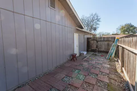 1920 Vega St, Redding, CA 96002 photo 21