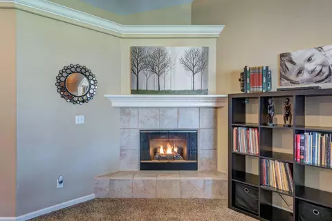 803 Paramount Way, Redding, CA 96003 photo 4