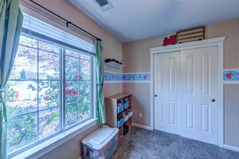 803 Paramount Way, Redding, CA 96003 photo 15