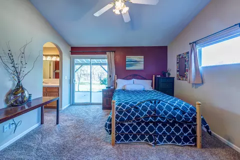 803 Paramount Way, Redding, CA 96003 photo 17