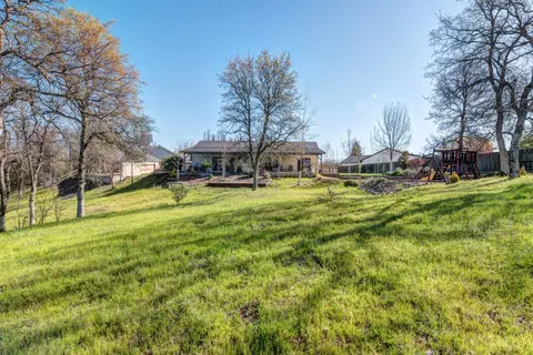 803 Paramount Way, Redding, CA 96003 photo 24