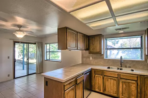1680 Arroyo Manor Dr, Redding, CA 96003 photo 5