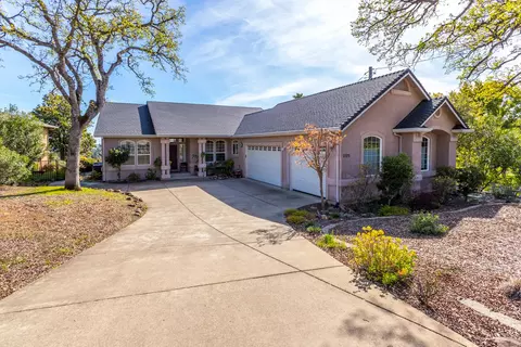 1575 Barbara Rd, Redding, CA 96003 photo 1