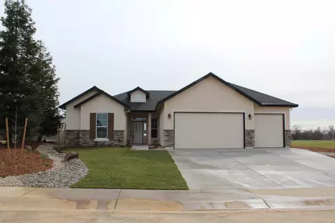 2051 Cilantro Dr, Redding, CA 96003 photo 1