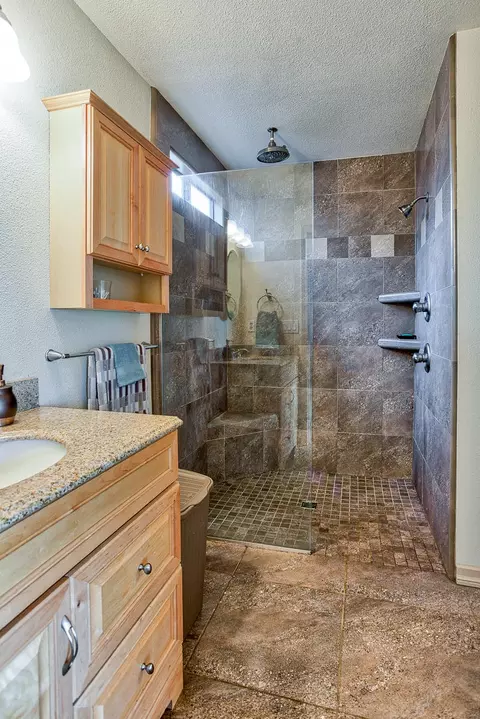 767 Setter Ct, Redding, CA 96003 photo 20