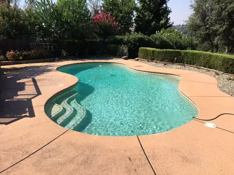 1514 St Andrews Dr, Redding, CA 96003 photo 2