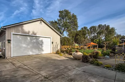 4665 Alta Saga Dr, Redding, CA 96002 photo 37
