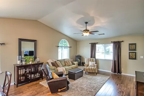 5410 Pine St, Anderson, CA 96007 photo 28