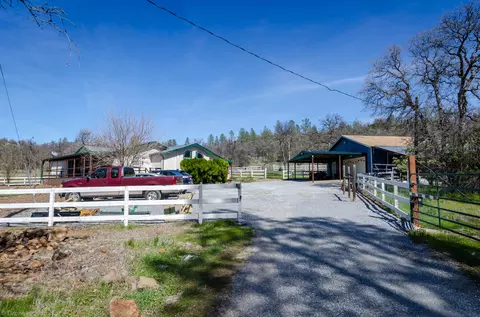 11505 Bosworth Ln, Whitmore, CA 96096 photo 5