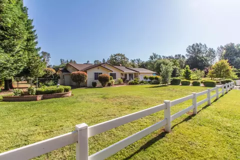 19736 Paso Robles Ave, Redding, CA 96003 photo 1