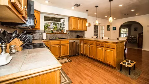 373 Hamilton St, Redding, CA 96001 photo 16
