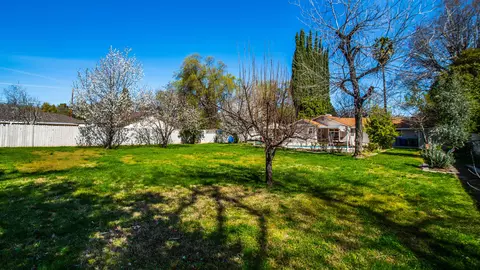 373 Hamilton St, Redding, CA 96001 photo 31