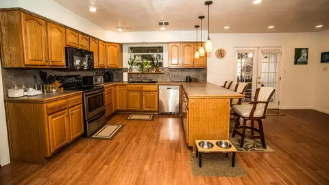 373 Hamilton St, Redding, CA 96001 photo 18